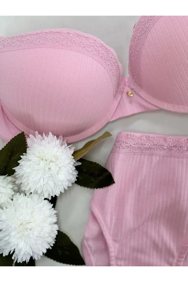 Kadın Pembe Dantelli Balenli Sütyen ve Slip Set